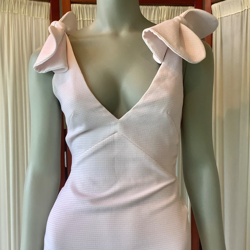 By Johnny Plunge V Midi Dress Bow Tie Straps Pale Pink Size 4 - Picture 2 of 12